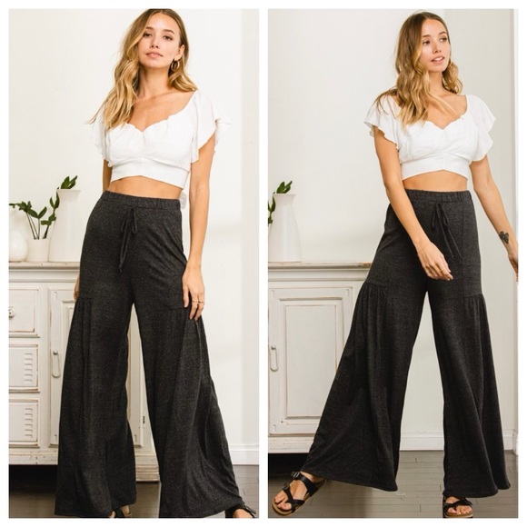 Boho Chic Wide Leg Dark Grey Shirring Detail Pants Size Large - Picture 2 of 3